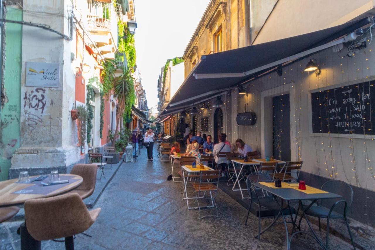 L'Angoletto Del Viaggiatore Catânia Exterior foto